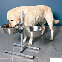 Trixie Köpekler için Ayaklı Mama ve Su Kabı 28cm 2x4500ml